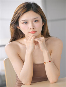 《工厂天使》
