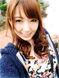 《女孩的钓鱼慢活》