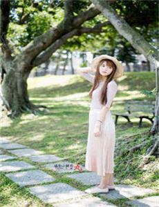 《欧美亚洲熟妇一区二区三区》