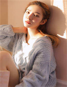 《韩国美女主播朴呢唛》