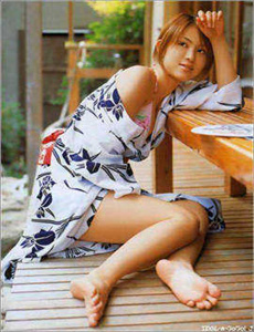 《何赛飞获金鸡奖最佳女主角奖》