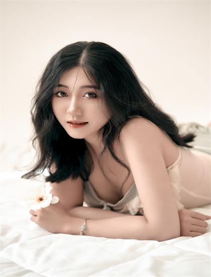 带你走进《妙手回春王爷请自重》的幕后世界：水下拍摄的设备与技术挑战 探索艺术与技术的完美结合